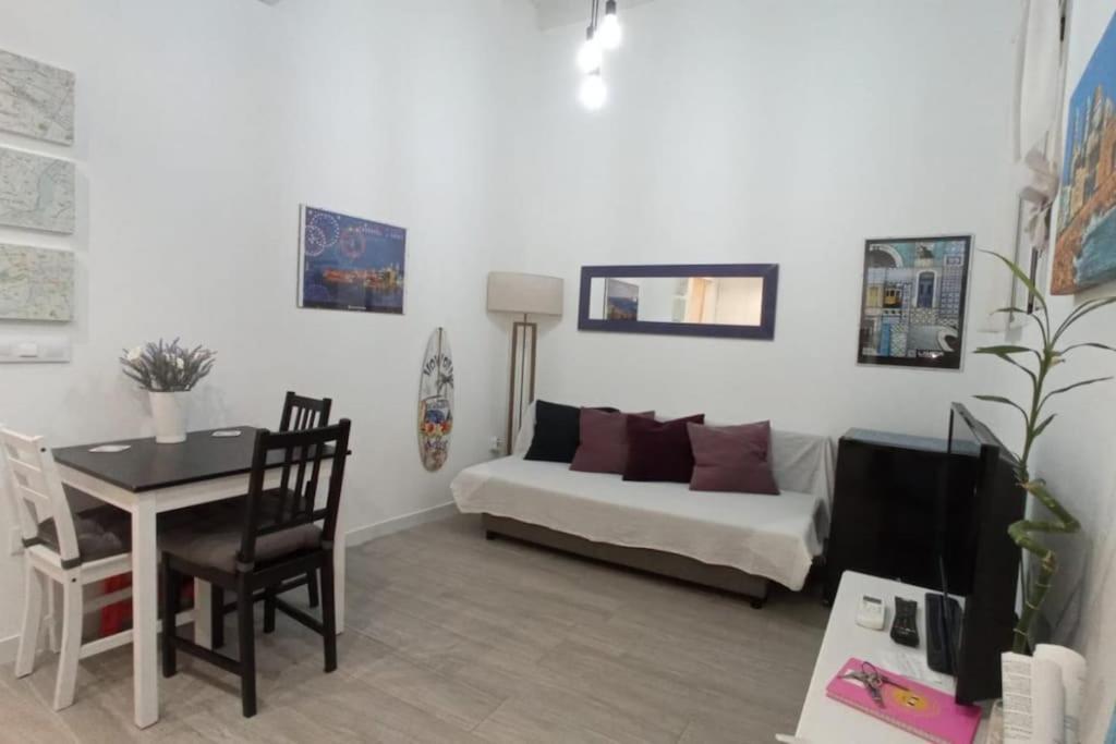 Cdz - Casa De Los Viajeros Pasquin Cádiz Kültér fotó